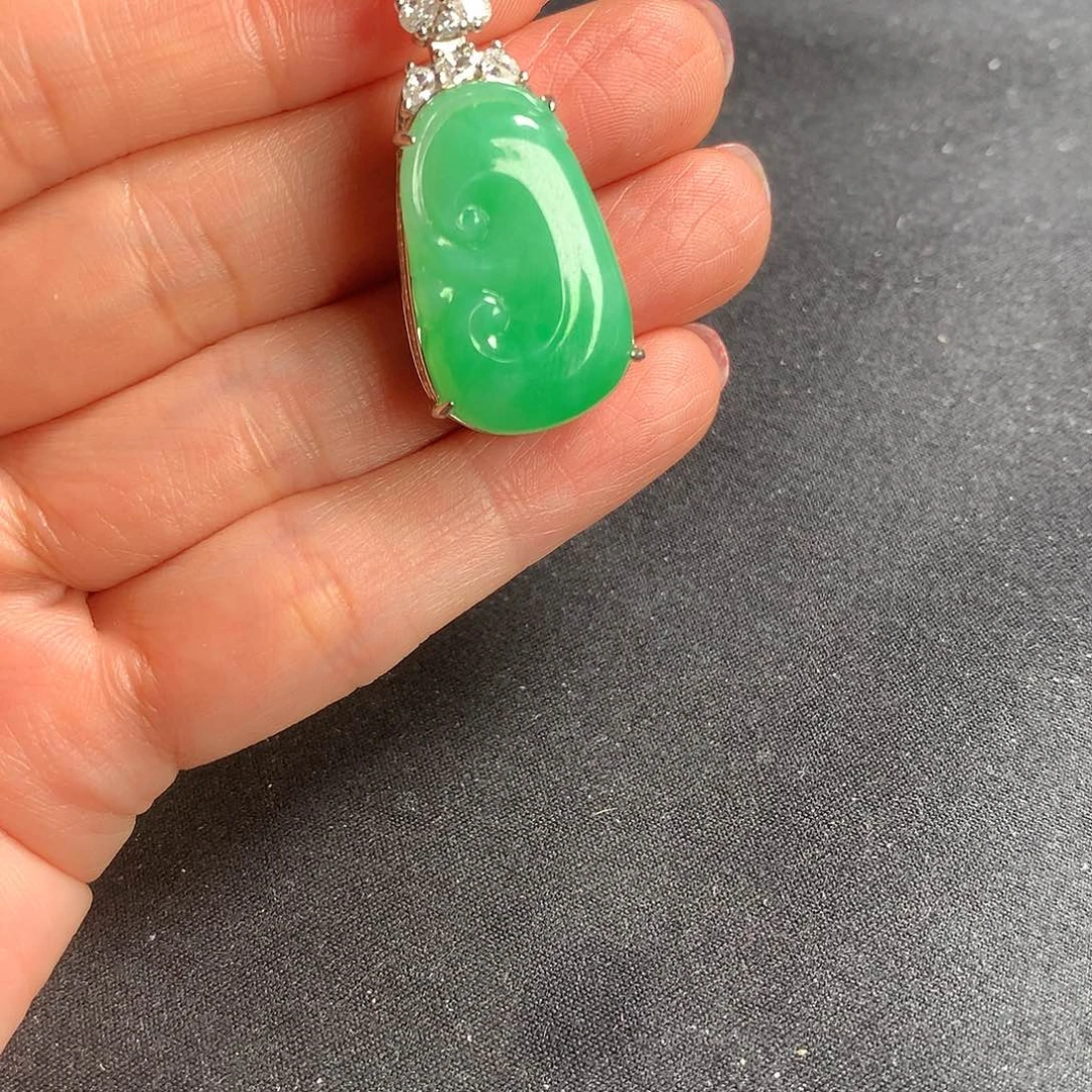 颈饰银S925镶嵌翡翠1111111111