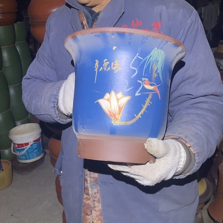 紫砂花盆紫砂花盆和小