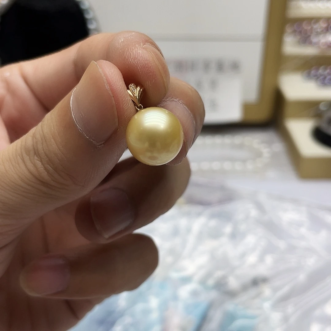 海水珍珠18K金镶嵌颈饰