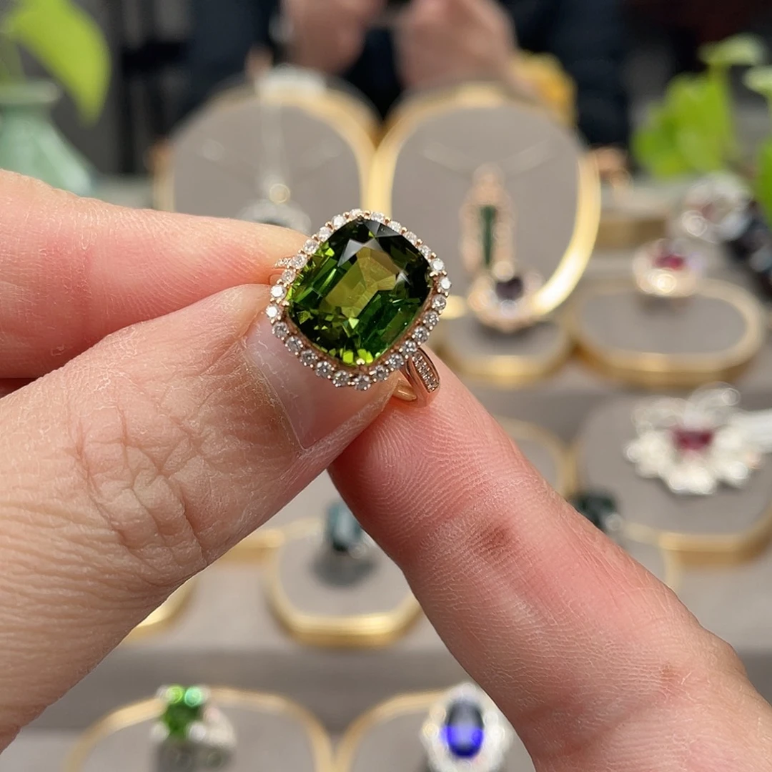 碧玺戒指18K金镶嵌6.94ct