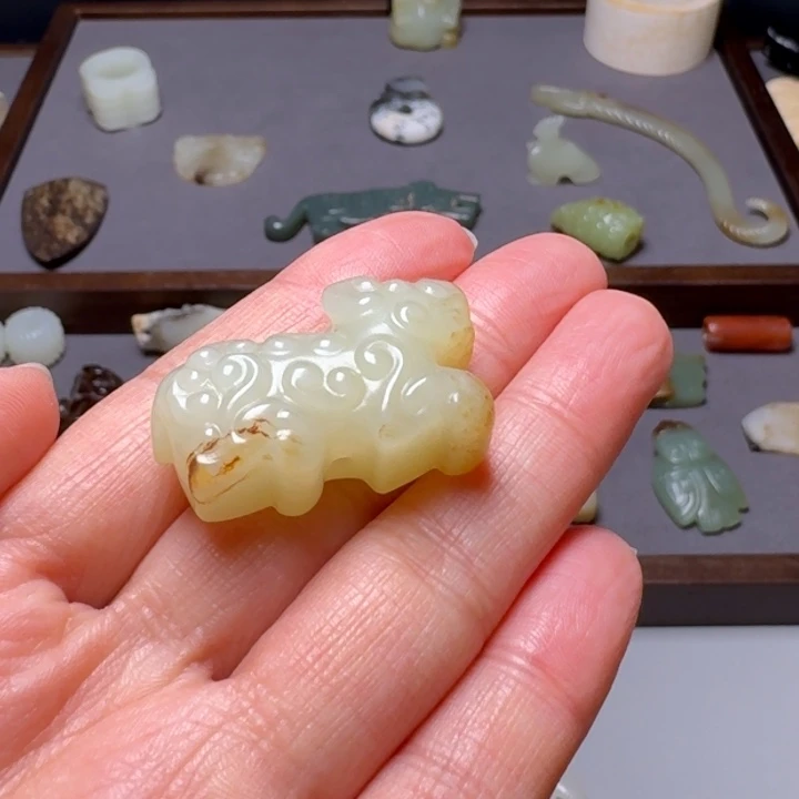 和田玉（糖玉）挂件未镶嵌续***来