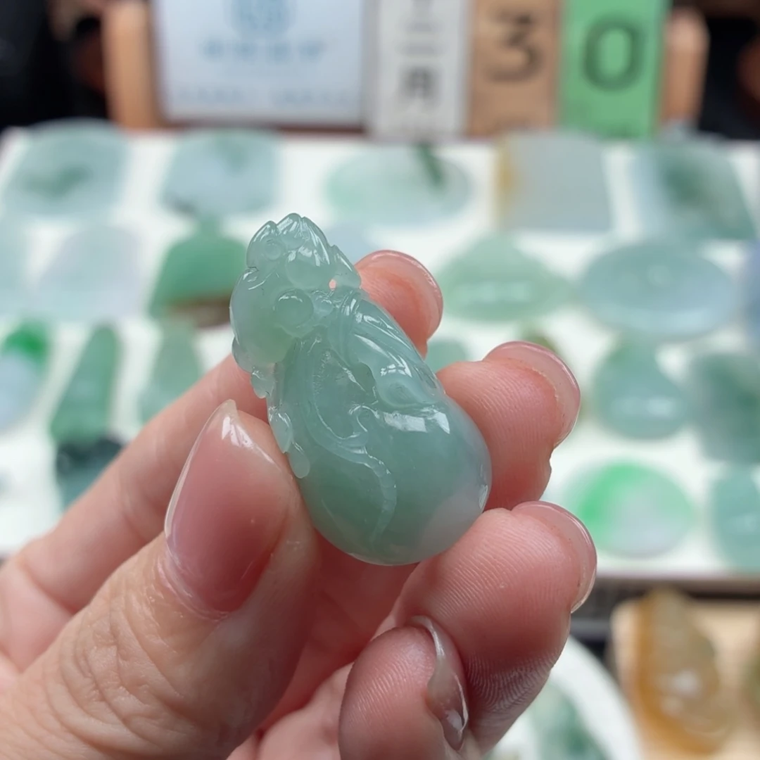 定制翡翠未镶嵌天然A货翡翠