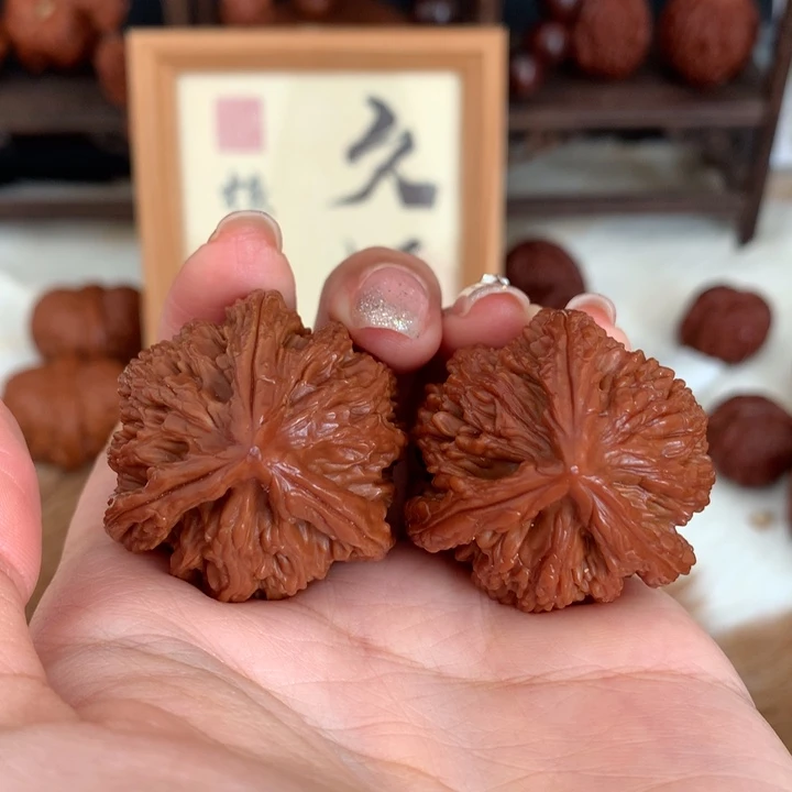 文玩核桃把件Y***岽38全品虎头奔
