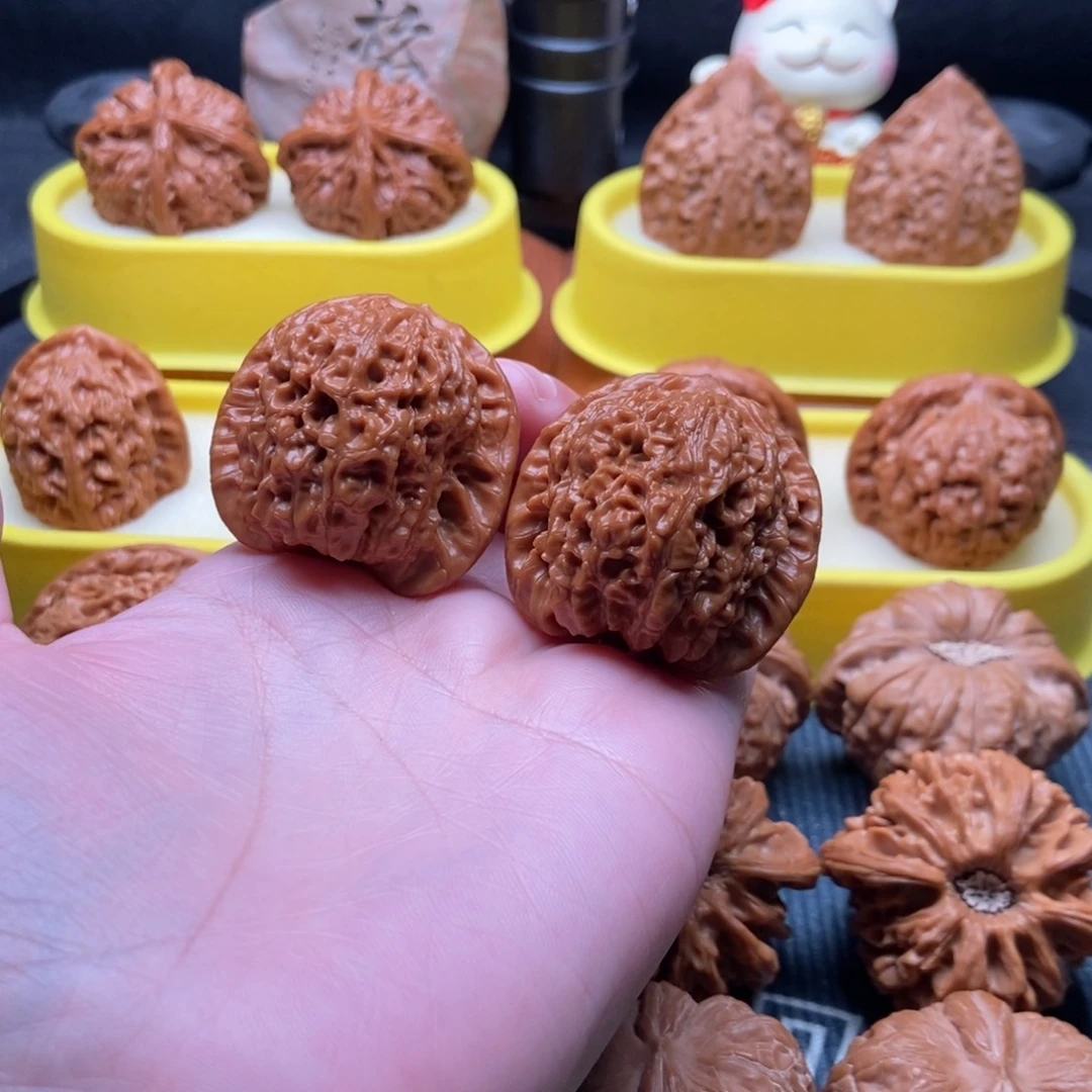 吊坠文玩核桃全品血麒麟