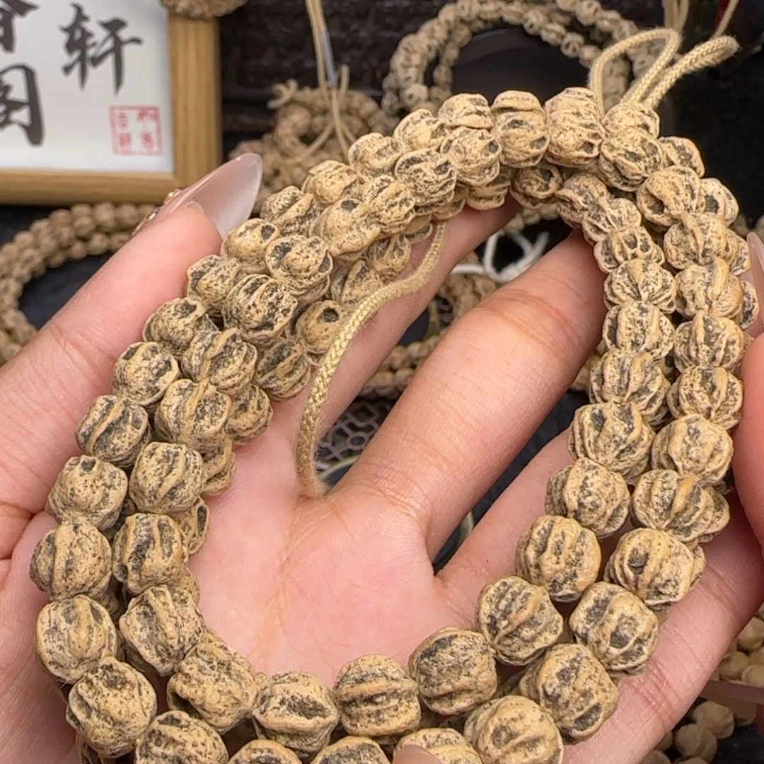 柏香籽/百香籽吊坠周****看