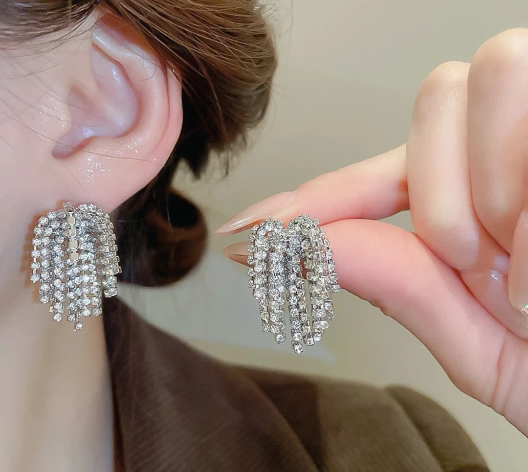 铜合金耳饰 复古港风民族风金色女拼色耳钉复古温柔冷淡风耳环