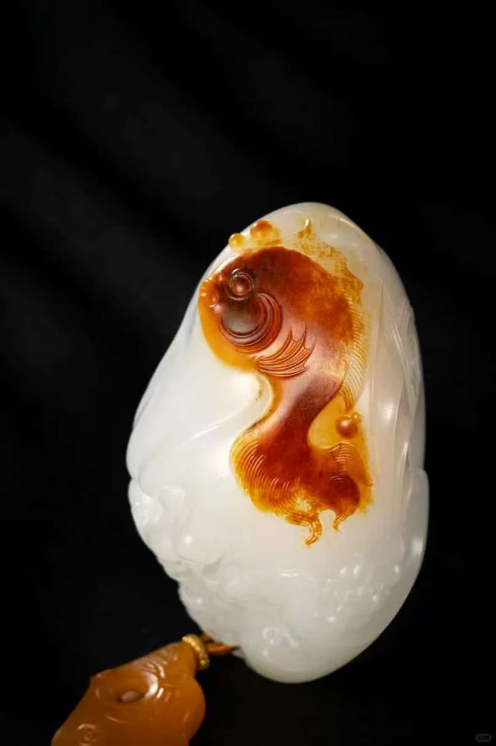 【恋嵘典藏】鲤鱼化龙红皮白玉弥勒挂件男女款生肖龙龙牌精雕俏色