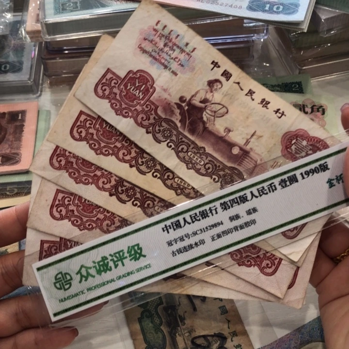 【闪购商品】女拖五张不挑，旧品，原票保真