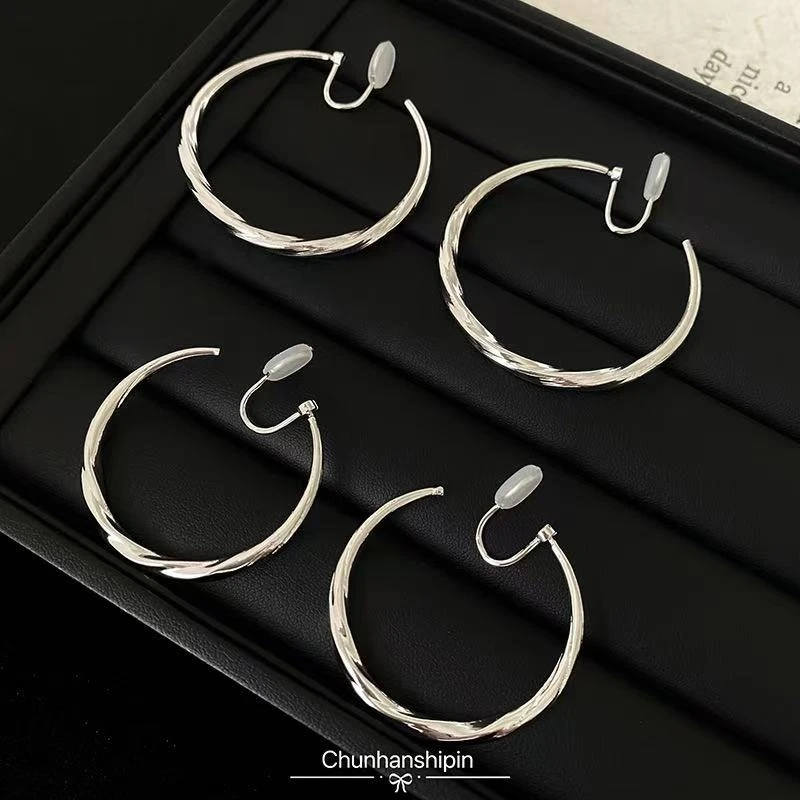 铜合金耳饰 纽纹夸张大圆圈无耳洞秋冬耳夹蚊香盘简约金属耳饰