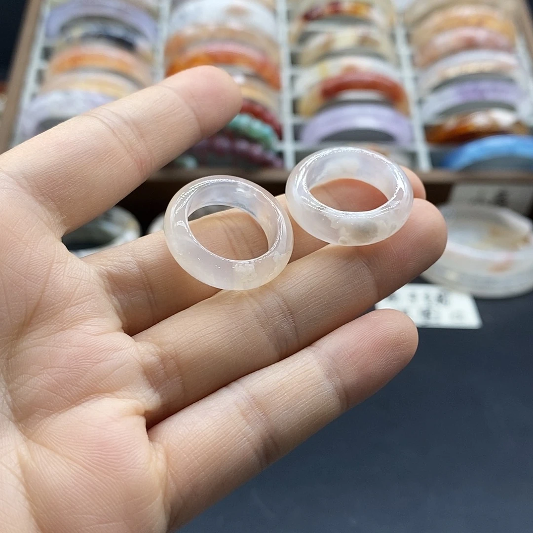 玛瑙/玉髓手镯未镶嵌梓*.