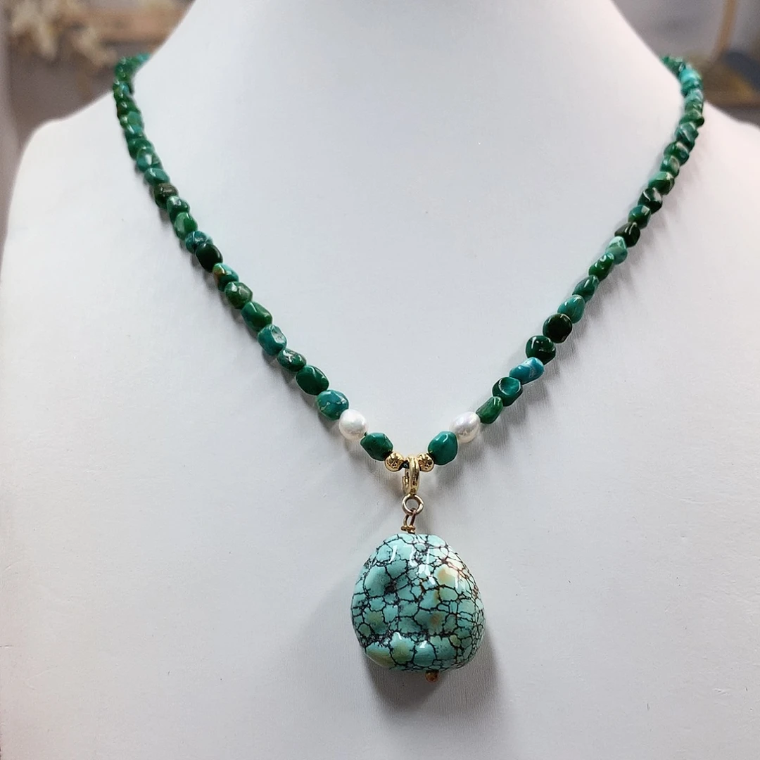 未镶嵌绿松石珠宝奇石