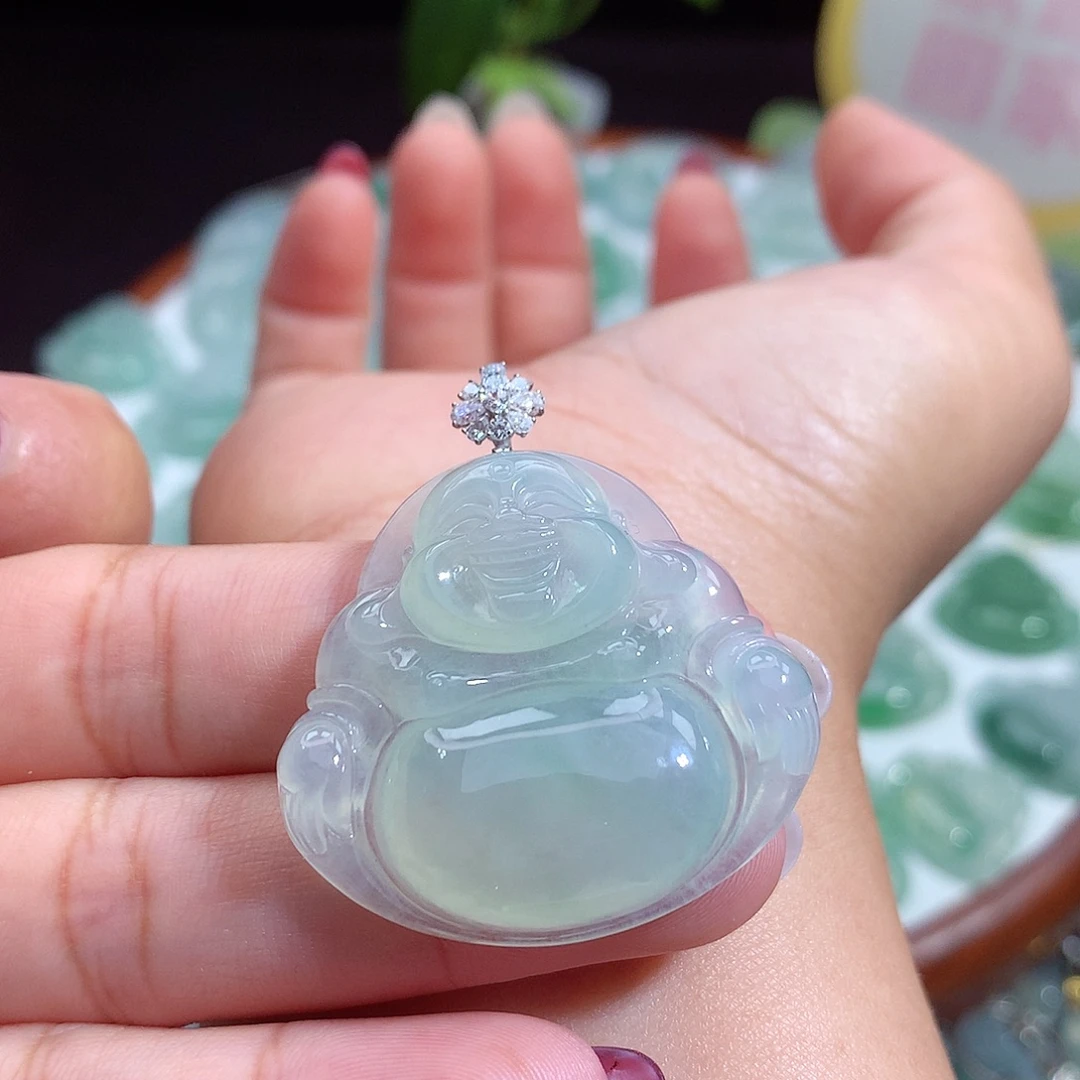 翡翠未镶嵌颈饰佛公