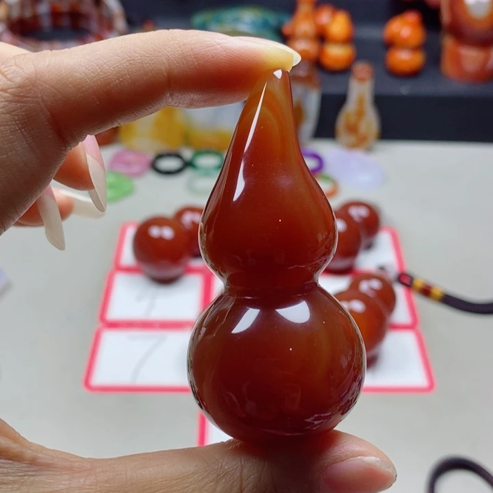 未镶嵌颈饰玛瑙/玉髓金*