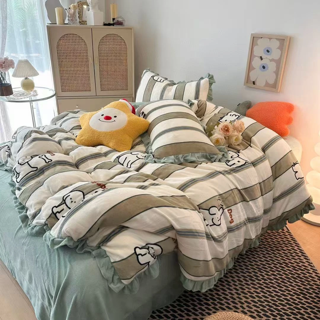 清仓，韩版花边牛奶绒少女粉公主风加厚款四件套双面绒印花，小狗