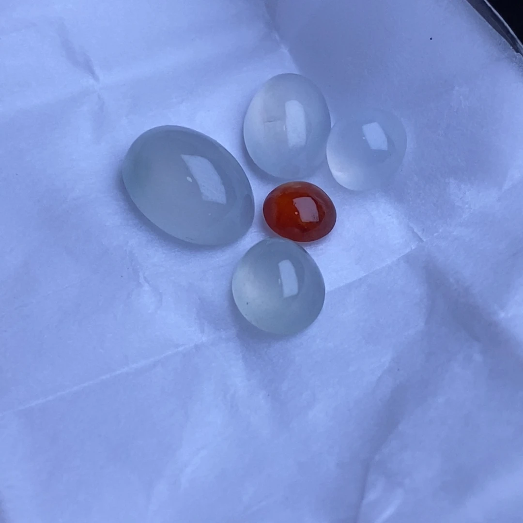 定制翡翠未镶嵌天然翡翠A货