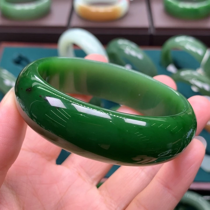 未镶嵌手镯和田玉（碧玉）