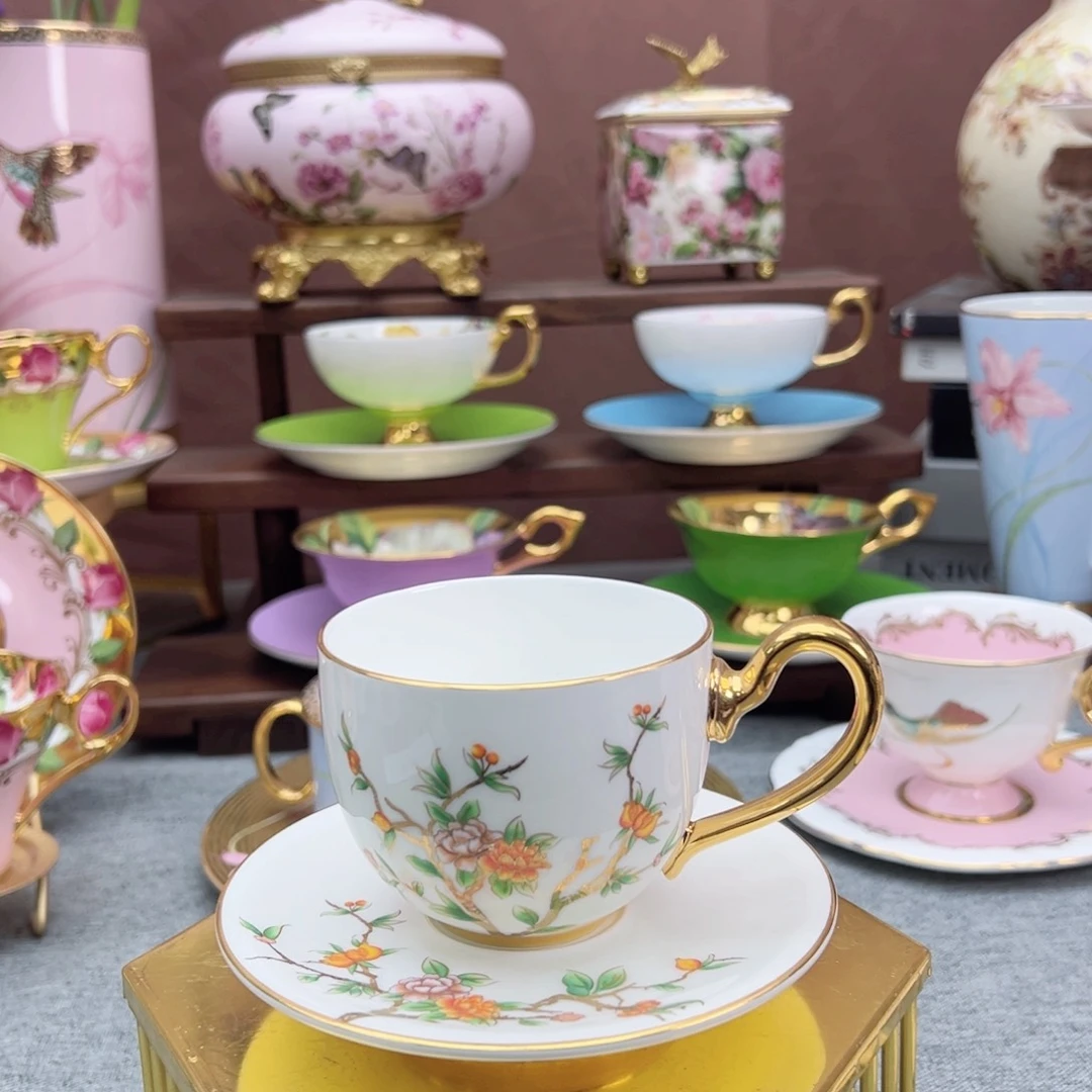 石榴一杯一碟………..