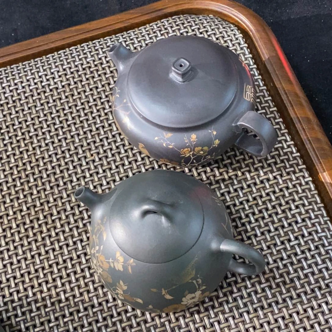 紫砂公道杯紫砂壶。紫砂壶。