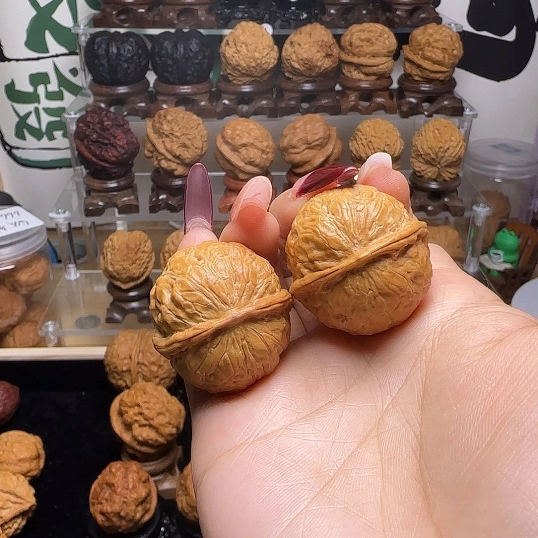 文玩核桃把件7…………32mm