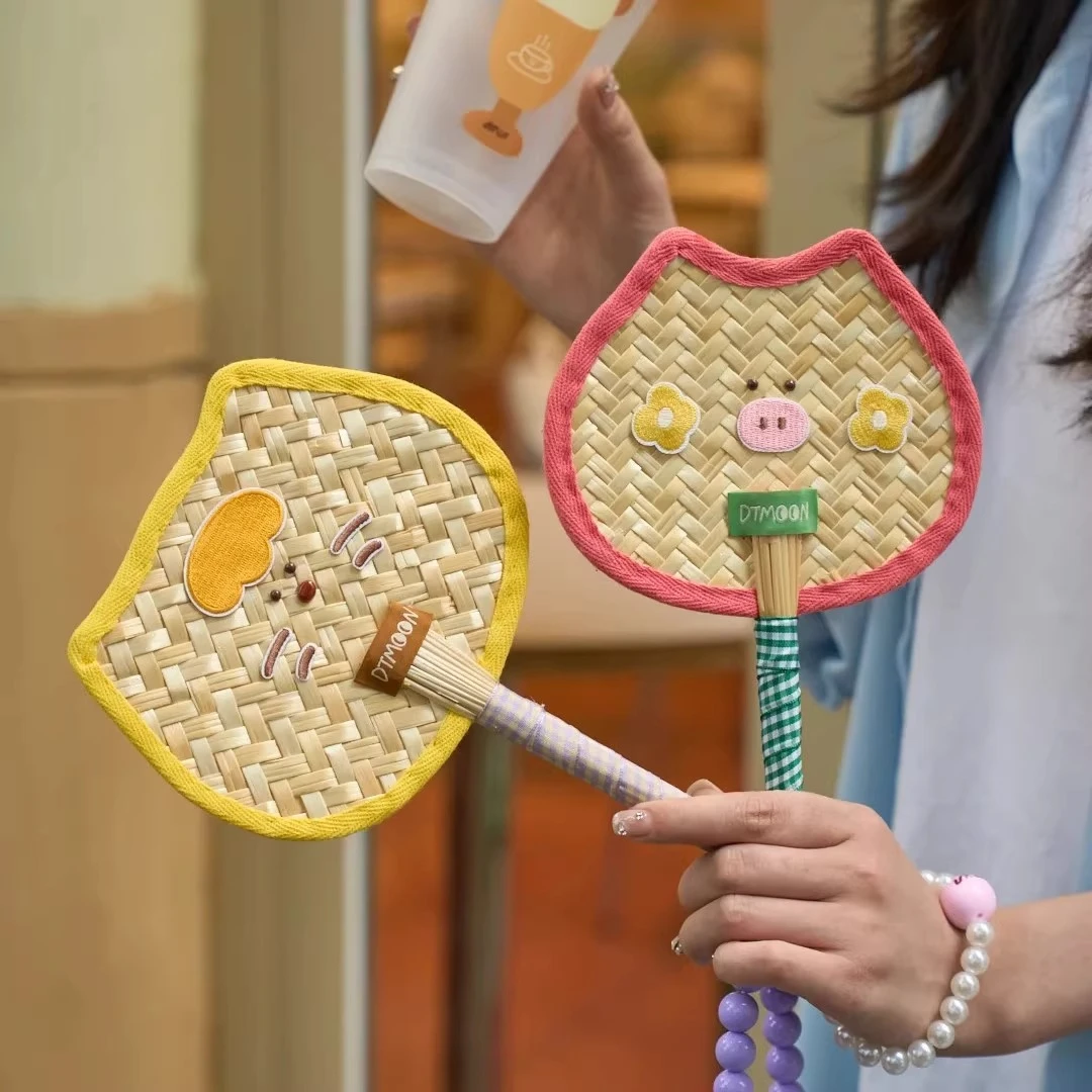 编织扇子高颜值多巴胺夏天蒲扇创意手摇扇手工麦秸扇精致饰品礼物