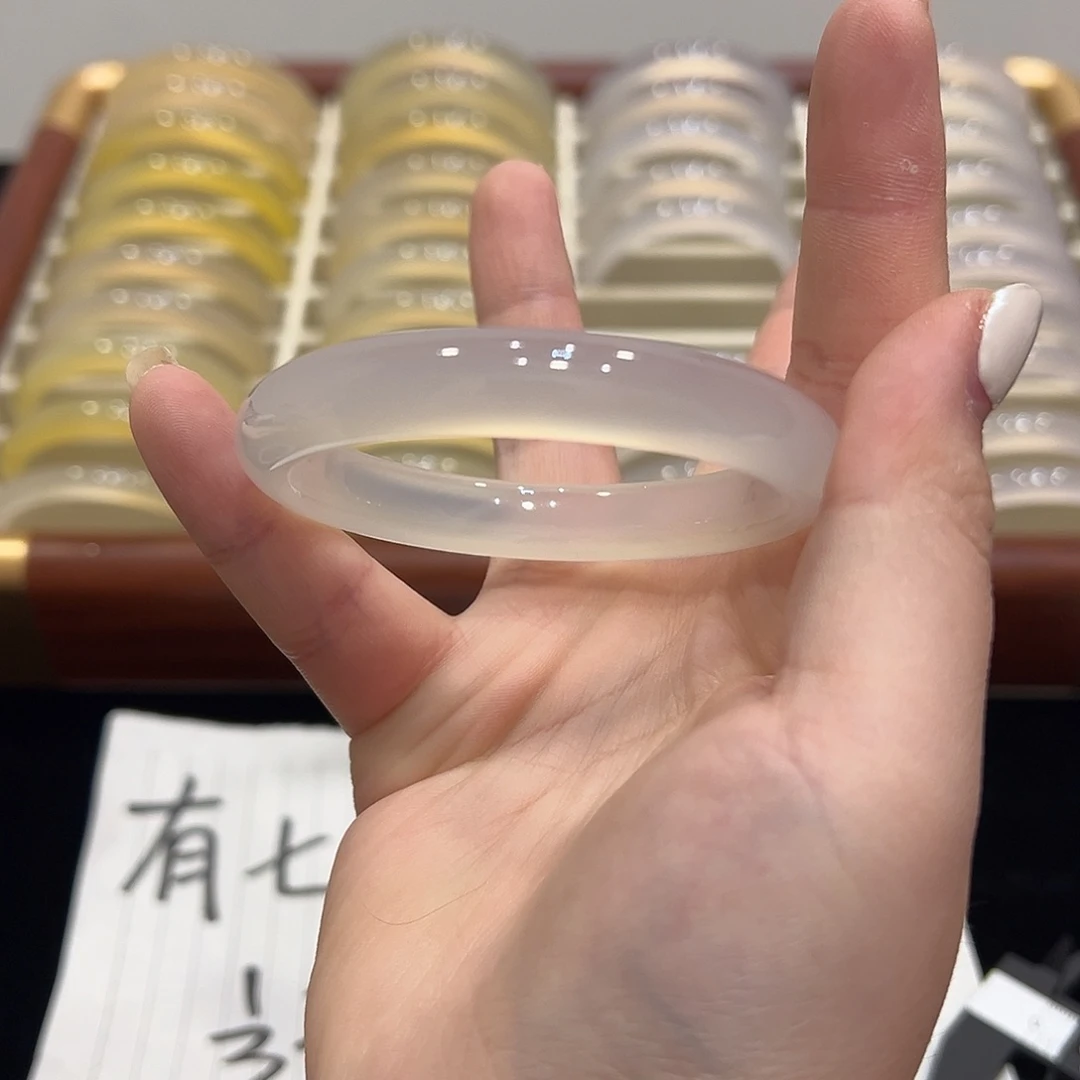 -***-玛瑙/玉髓未镶嵌手镯