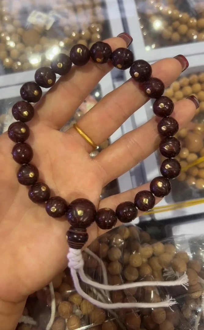 1.0 纯手盘玩镶钉尼泊尔凤眼手持