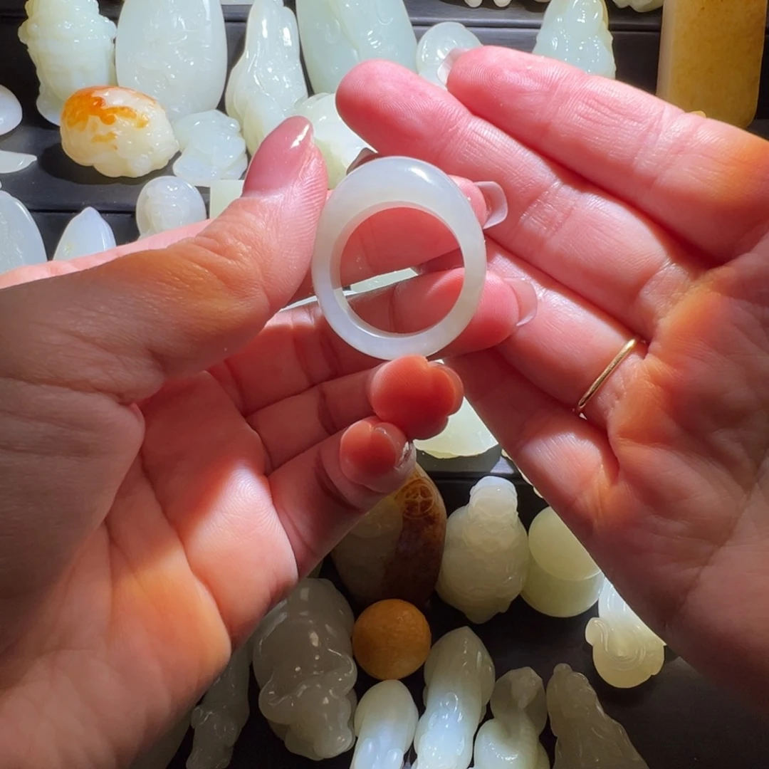 未镶嵌和田玉车挂