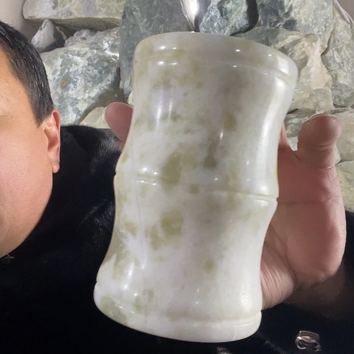 蛇纹石玉未镶嵌珠宝奇石