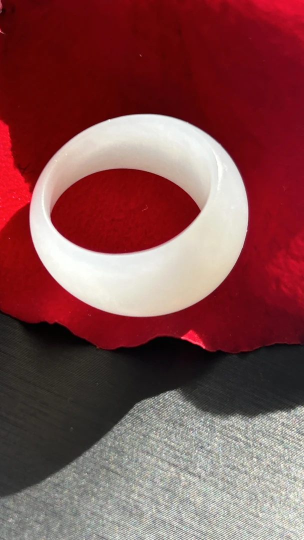 和田白玉馒头戒  油润 白细