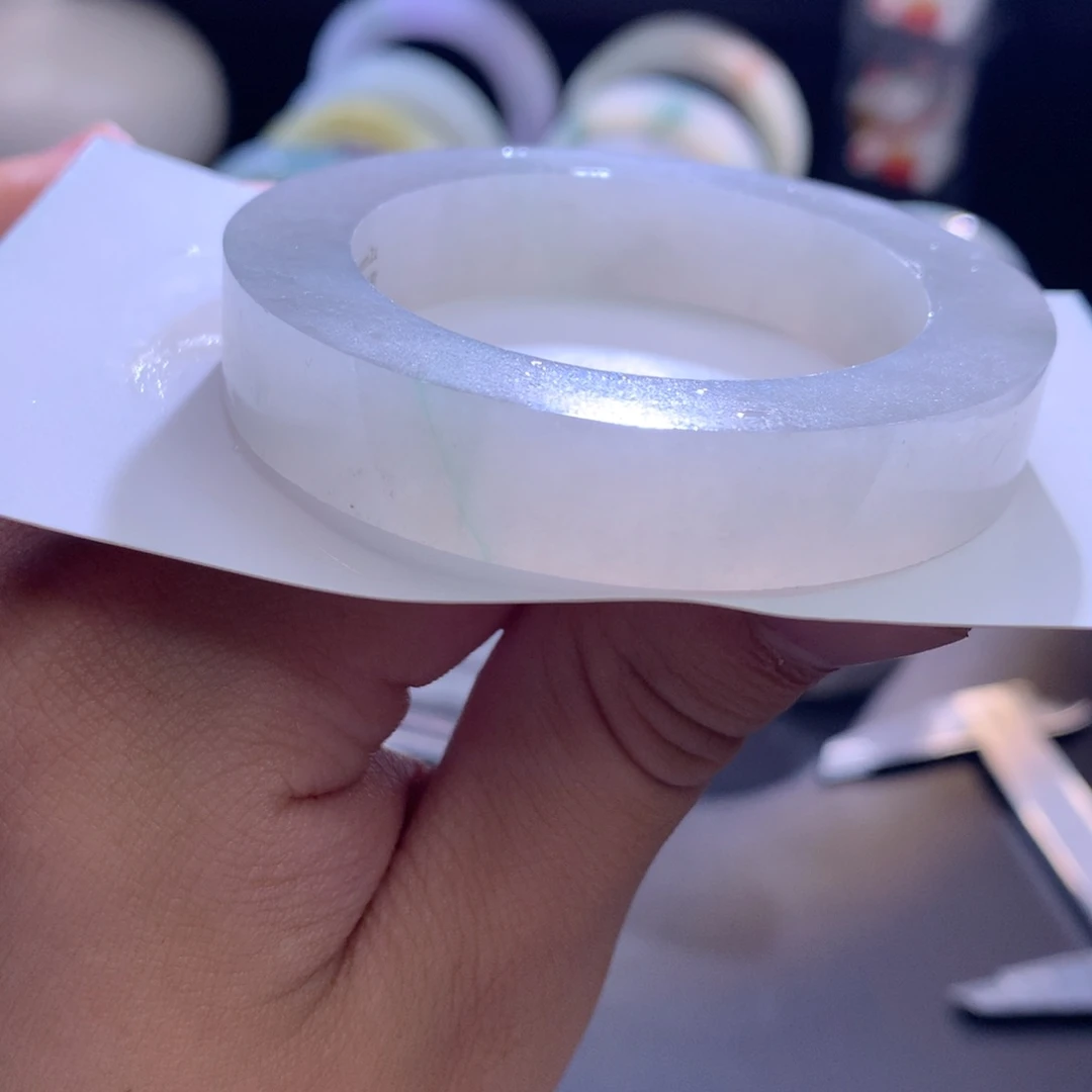 未镶嵌翡翠手镯定制翡翠