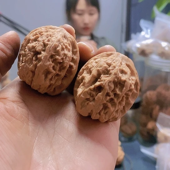 【闪购商品】把件文玩核桃38红锦鲤