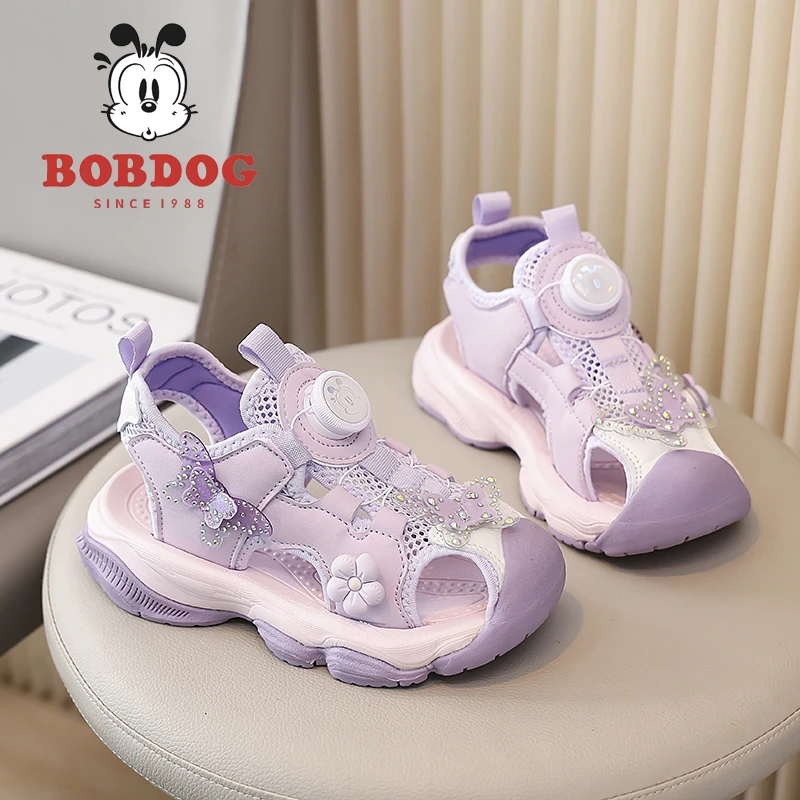 巴布豆童鞋女童包头凉鞋2025夏季新款透气软底旋转纽扣女孩沙滩鞋