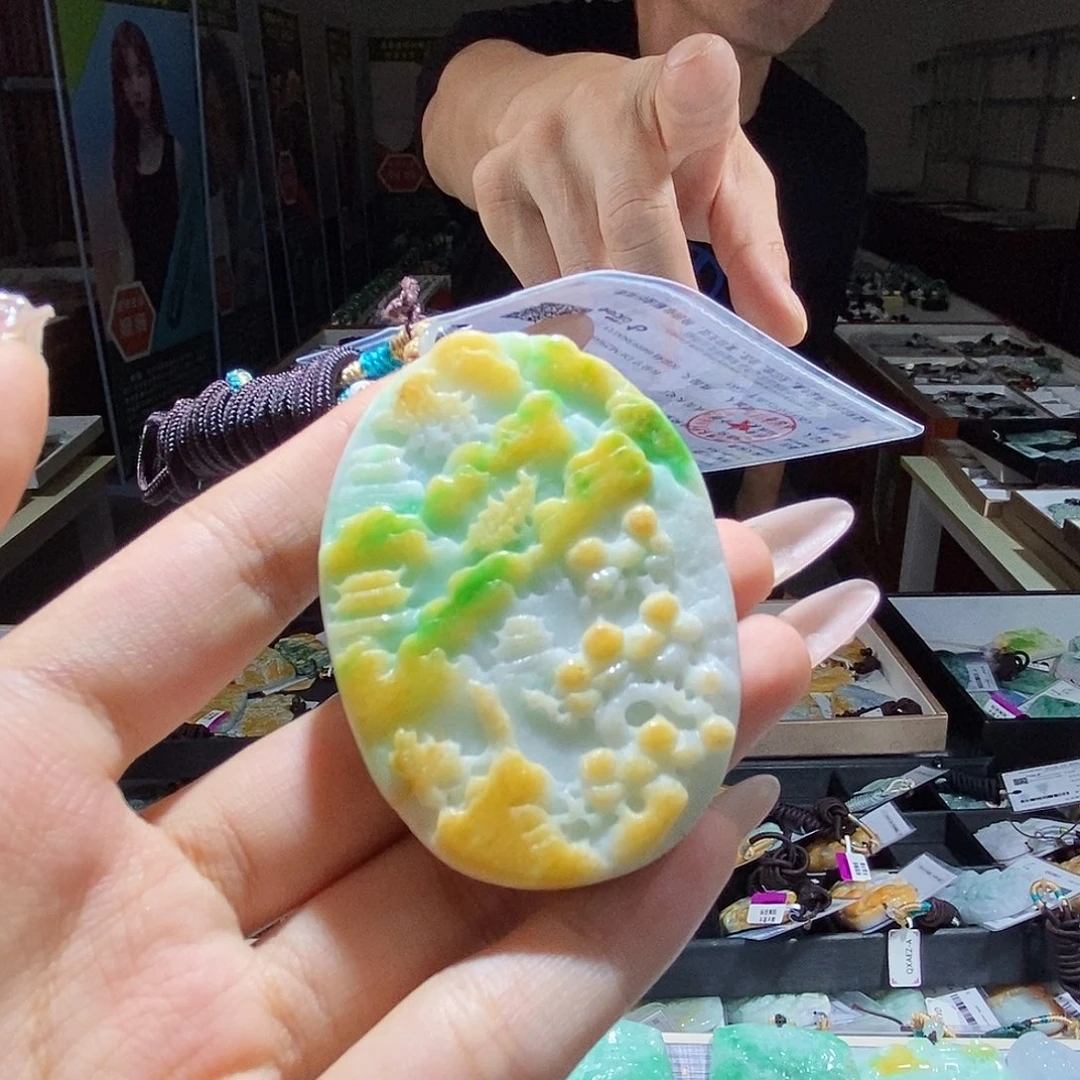 翡翠未镶嵌颈饰翡翠