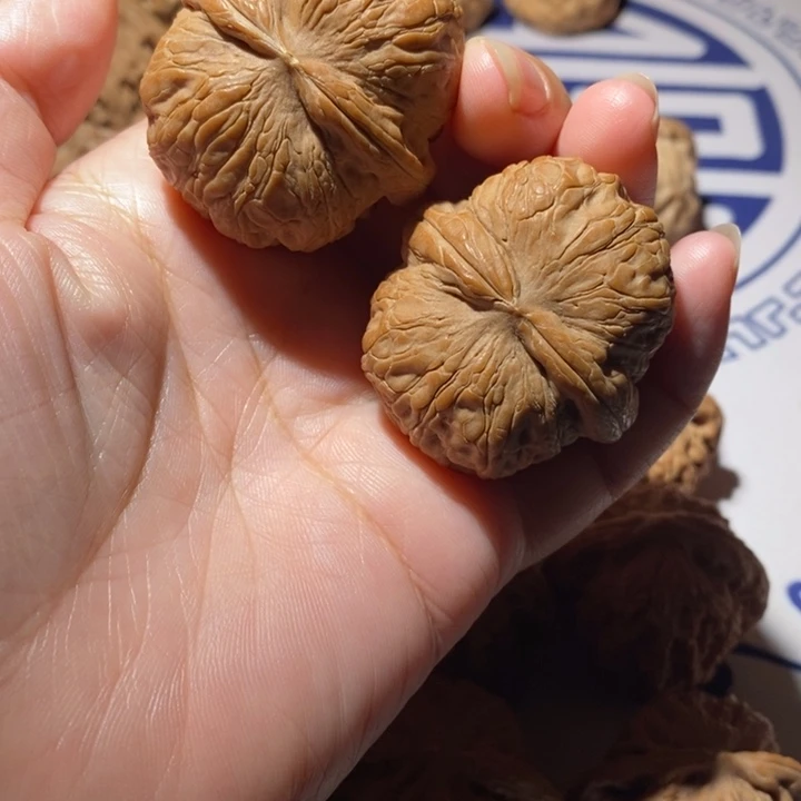 把件文玩核桃心***来平谷元宝42