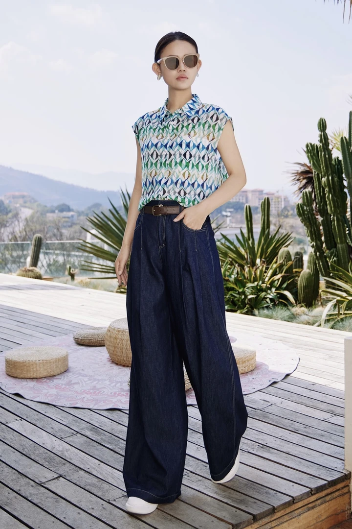 思慕缇 时尚宽松阔腿原色牛仔裤ST258521