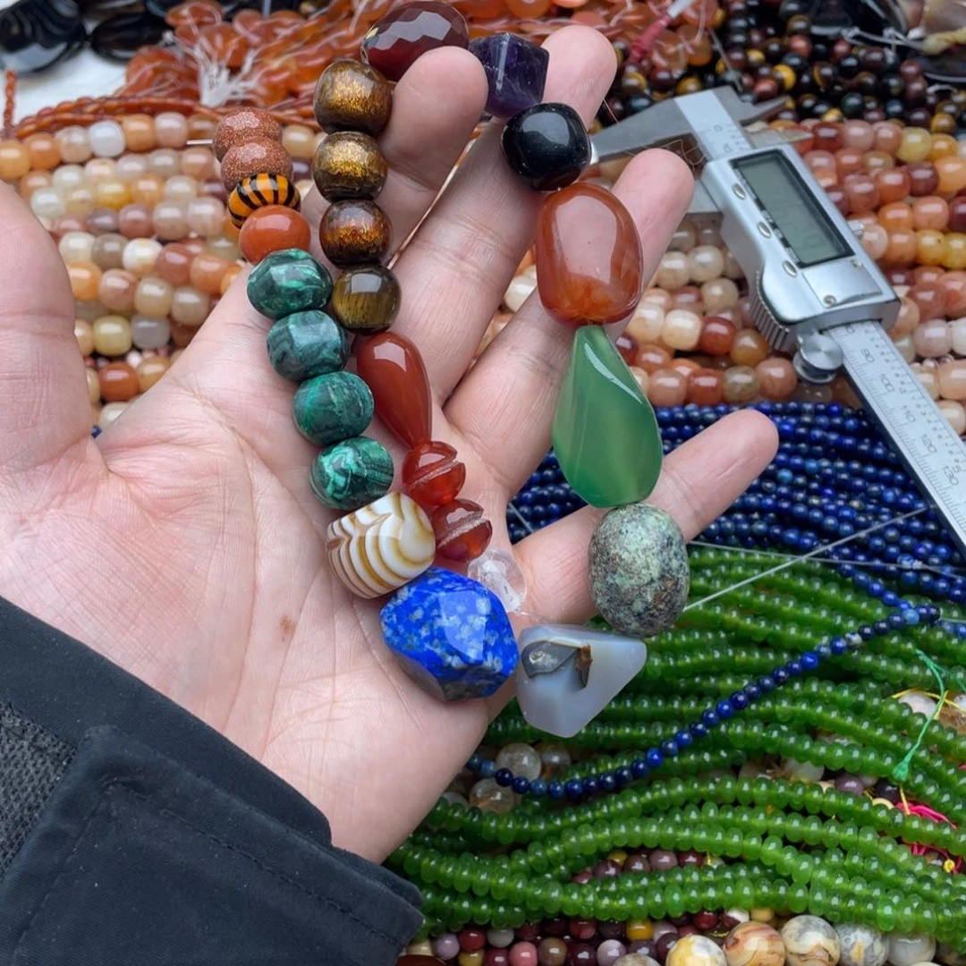 玛瑙/玉髓珠宝半成品未镶嵌一条装混珠