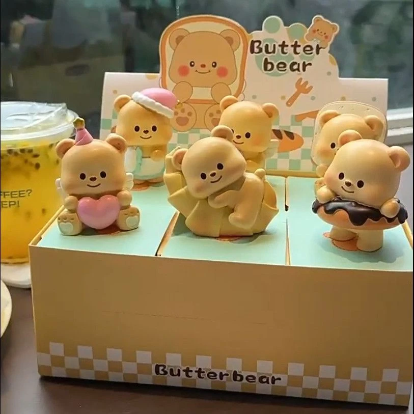 奶呼呼小熊手办卡通玩偶可爱车载桌面摆件创意女礼物爆款黄油小熊
