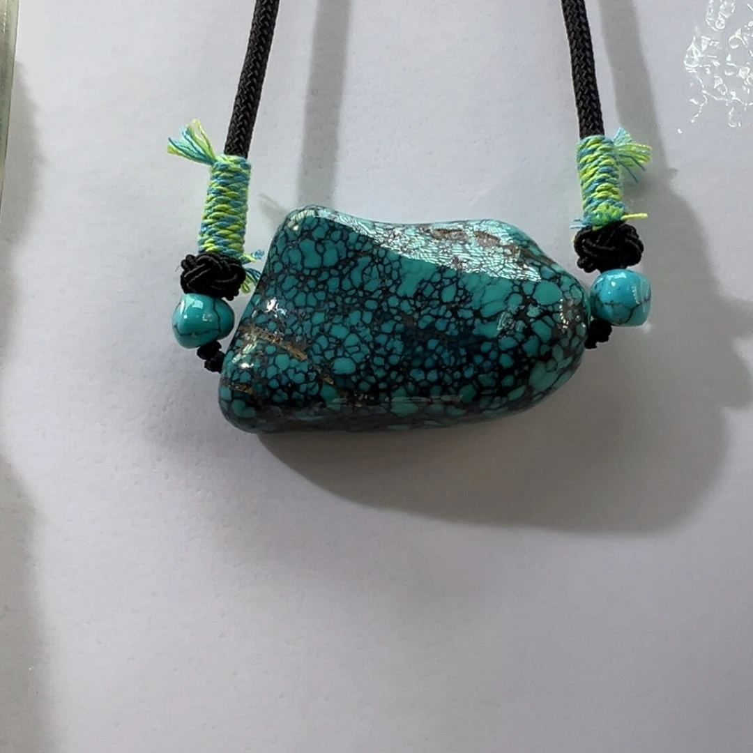 绿松石未镶嵌挂件