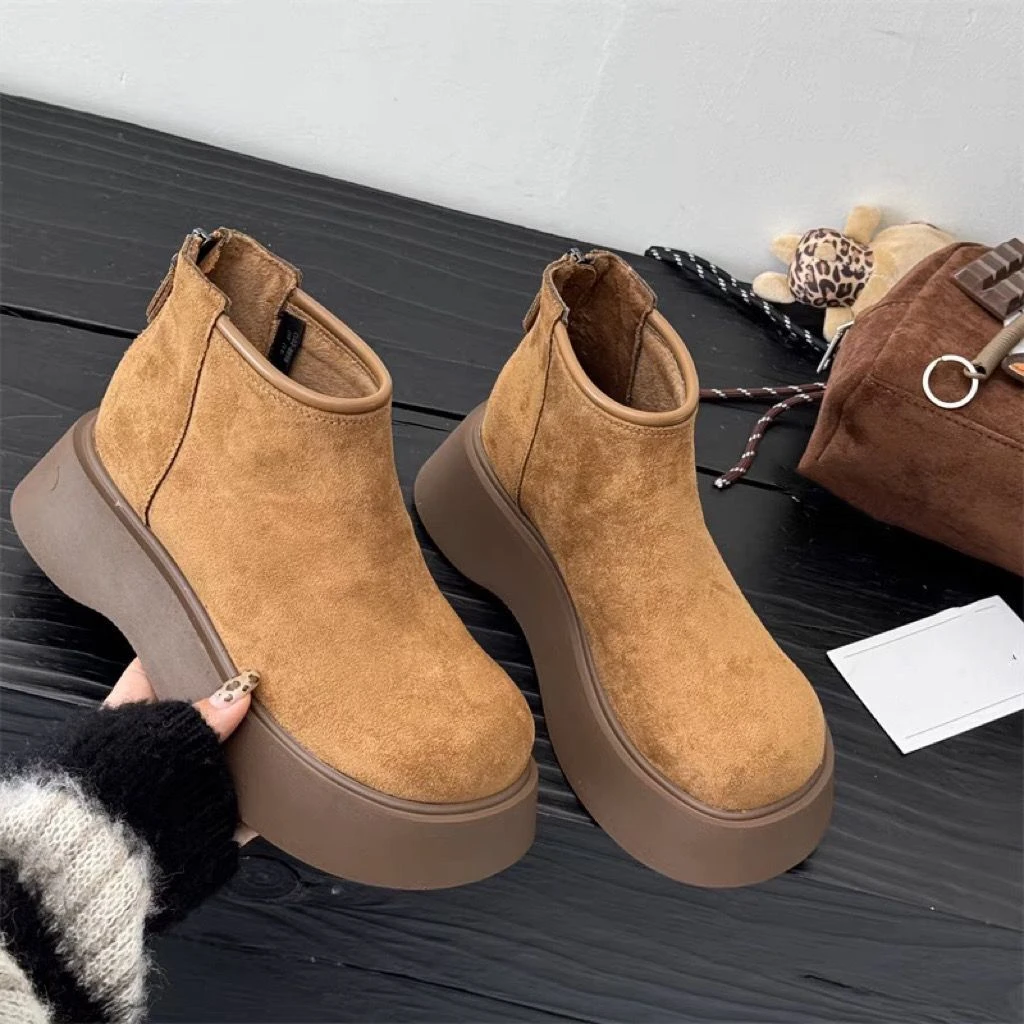 爆款绒面大头松糕厚底马丁靴女秋新款复古圆头增高烟筒切尔西短靴