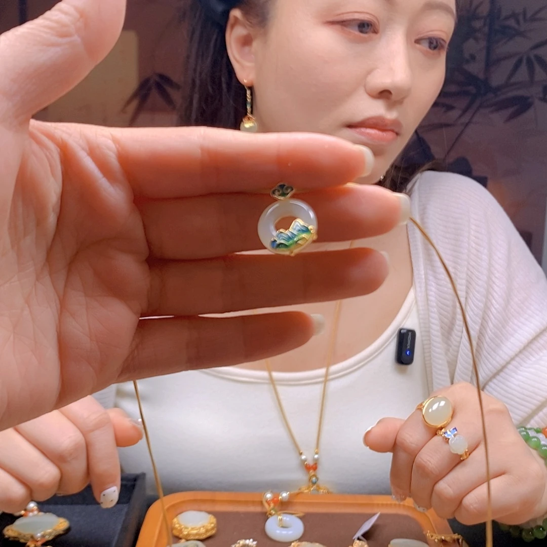 和田玉银S925镶嵌颈饰