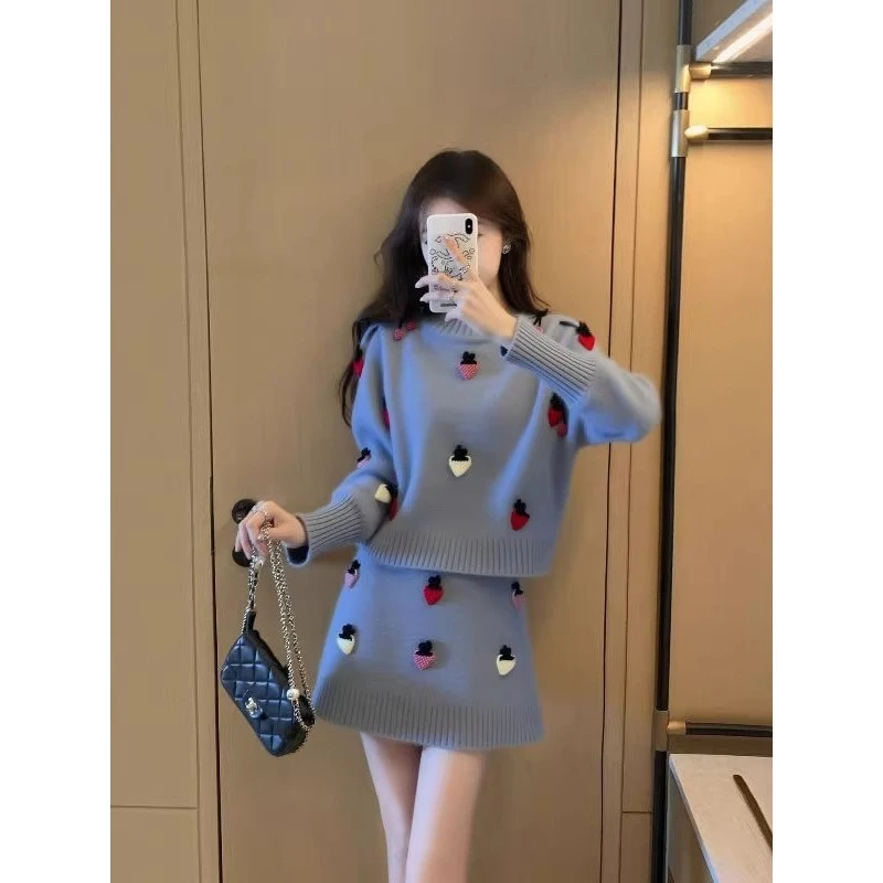 2025新款灰色针织套装初冬小个子穿搭女今年流行上衣半身裙两件套