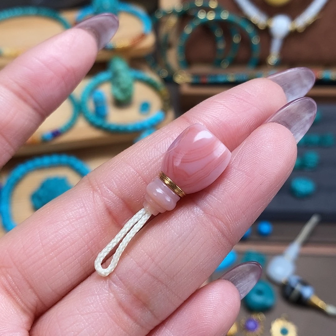 玛瑙/玉髓未镶嵌珠宝奇石