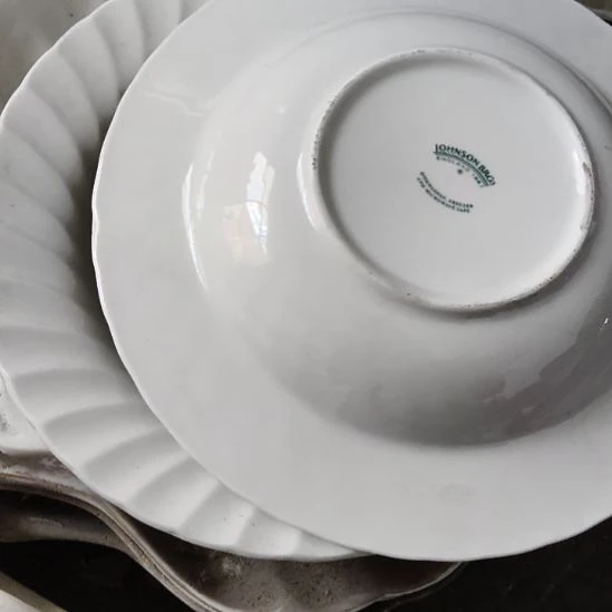 瓷威基伍德深盘两个