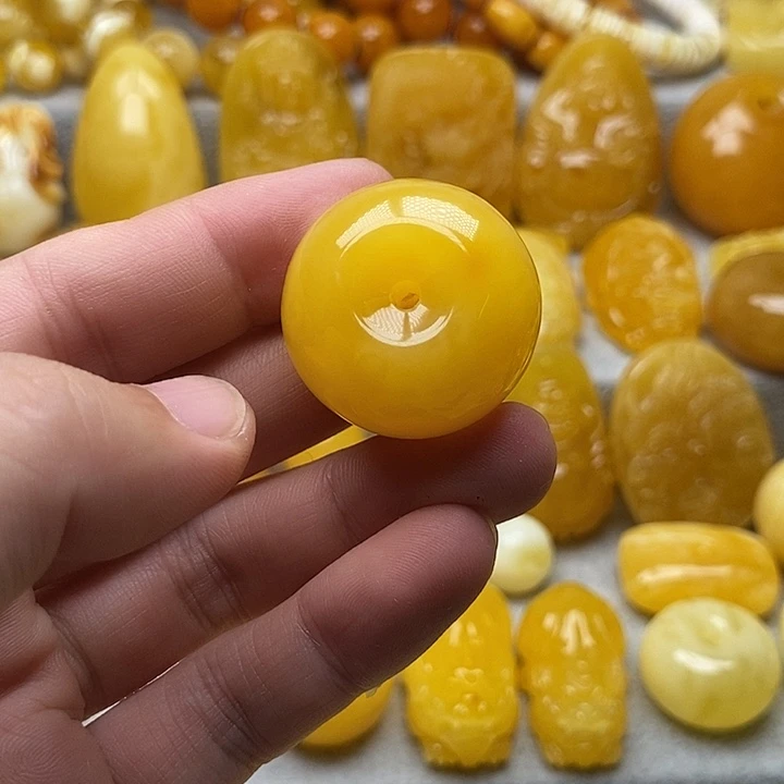 琥珀颈饰未镶嵌琥珀蜜蜡吊坠