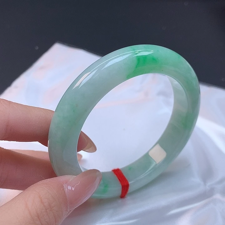 翡翠未镶嵌手镯54