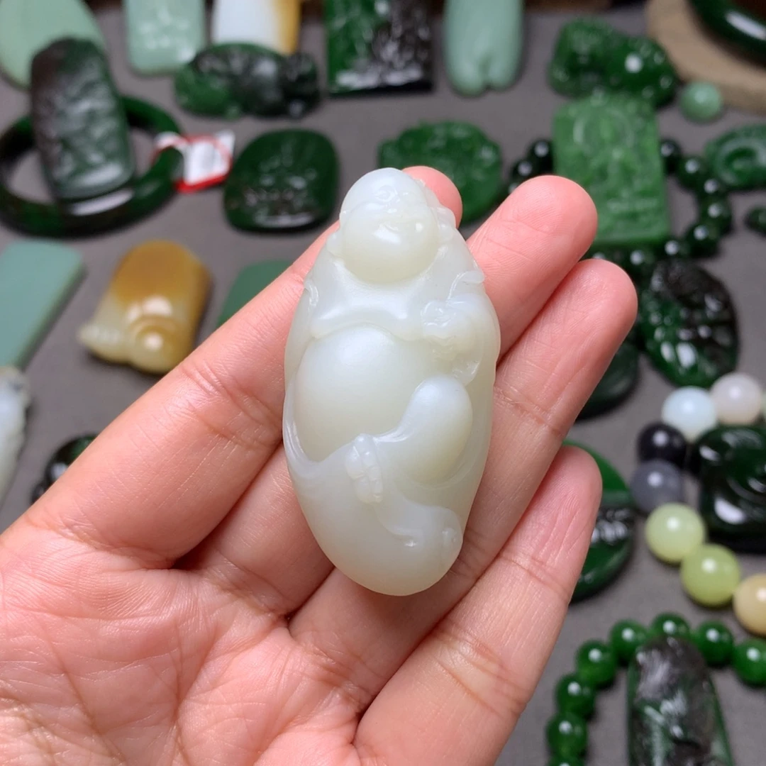 和田玉未镶嵌颈饰