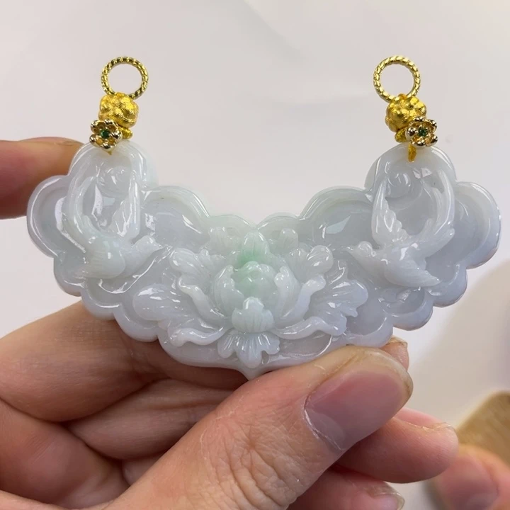 翡翠吊坠(赠链)未镶嵌代编织