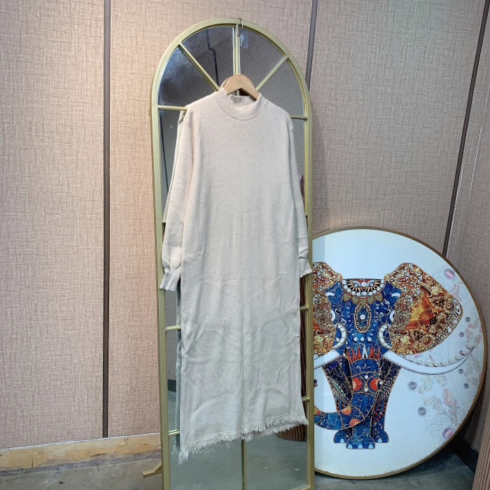 BQ466孕妇杏色针织裙90-150