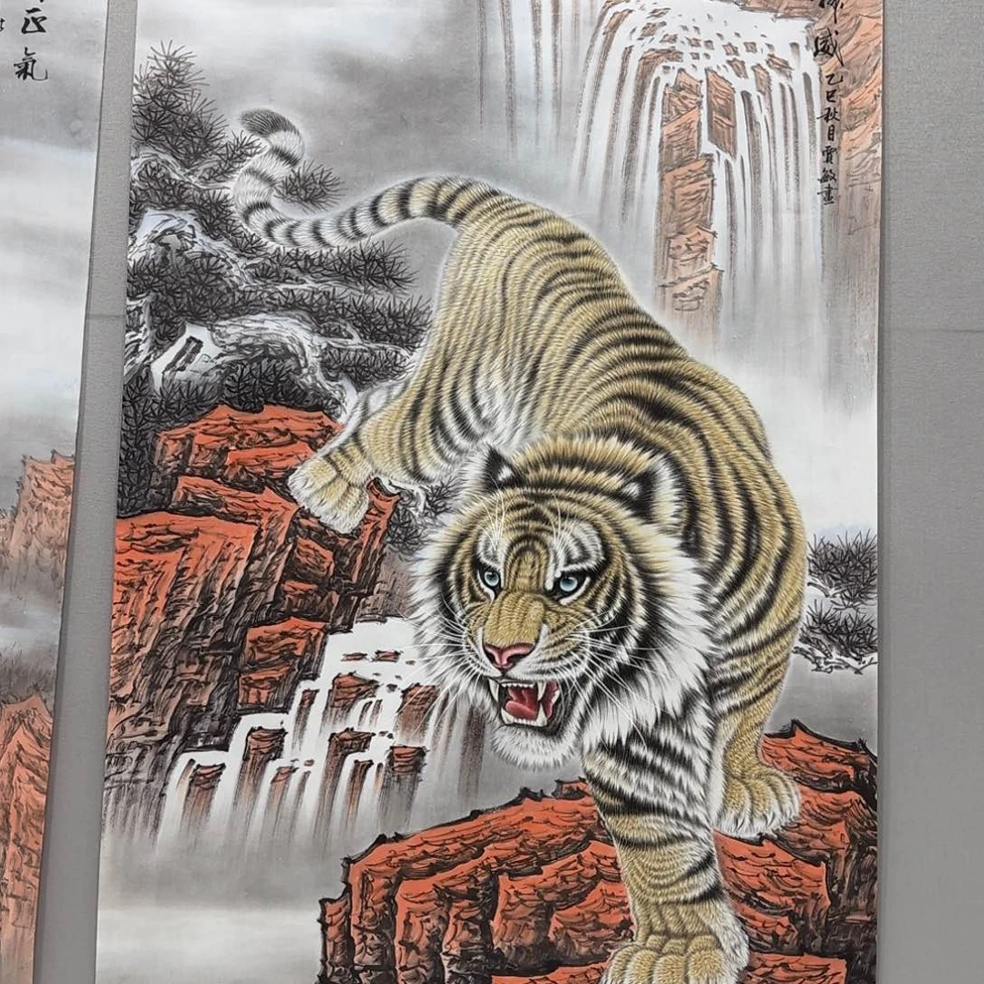 国画竖幅六尺工笔下山虎贾敏