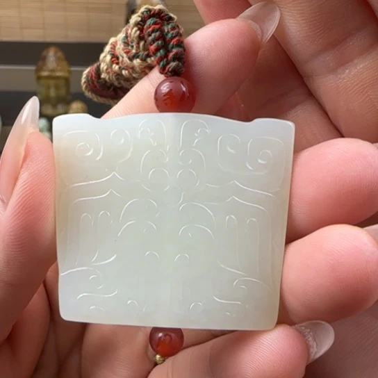 和田玉（糖玉）未镶嵌颈饰